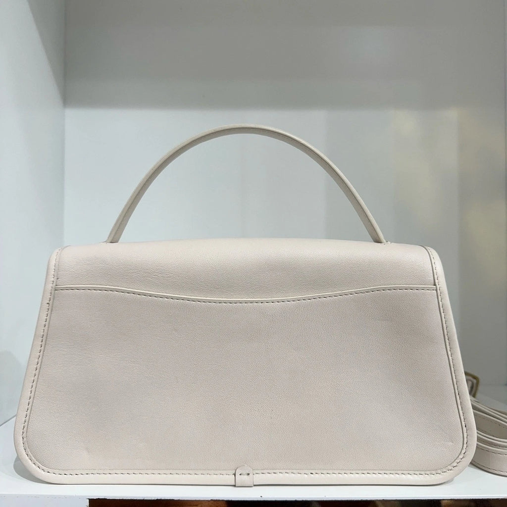 Coach Turn lock 18 White Leather Handbag Shoulder Crossbody Women