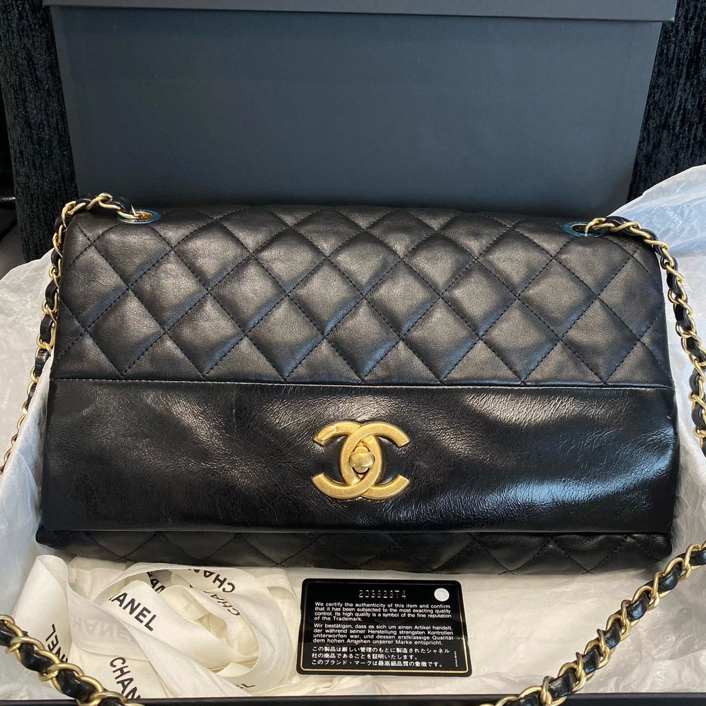 Chanel Calfskin Diamond Chain Shoulder Bag Black Gold Used Women Classic