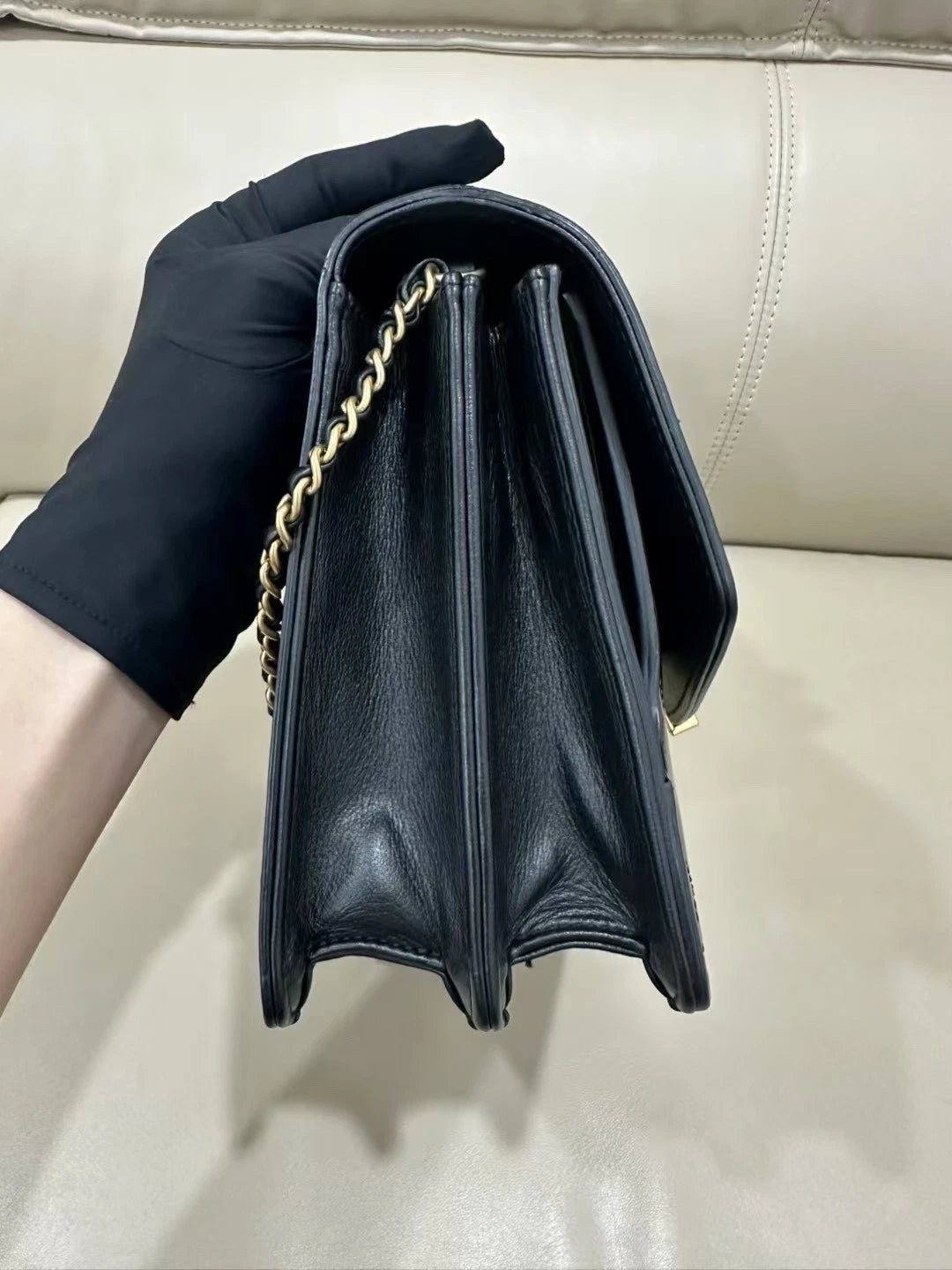 Chanel Pre-owned Black Patent Leather Crossbody Bag For Women