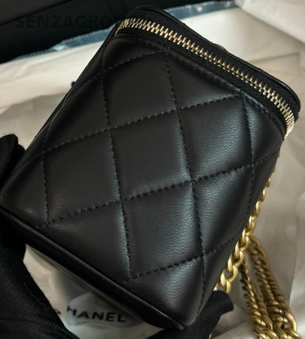 Chanel 23S Chain Lambskin Shoulder Bag Crossbody Black Gold Used Women Classic