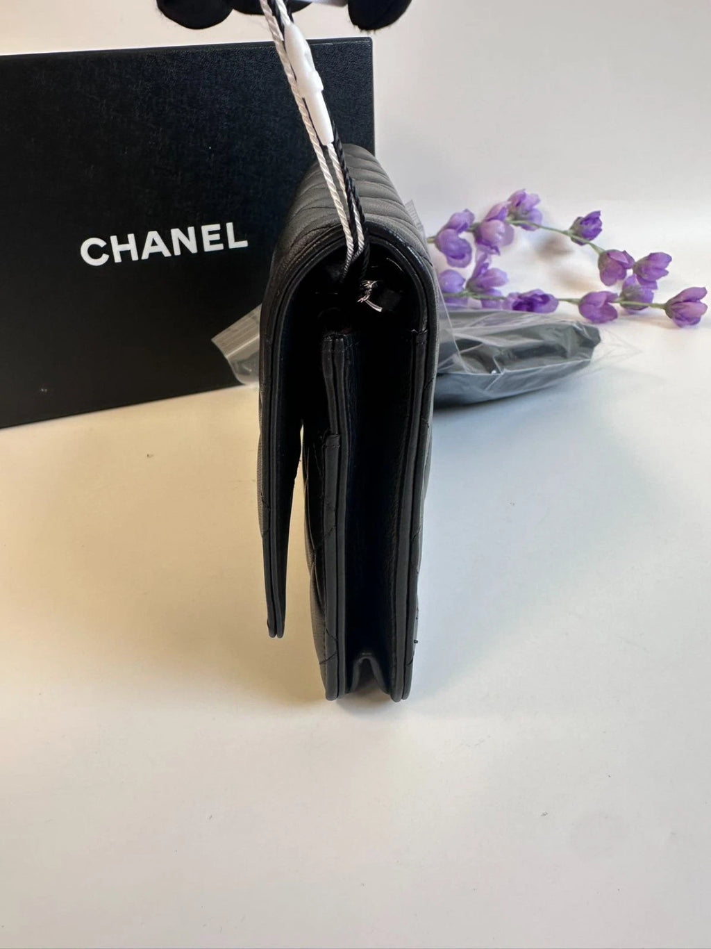 SJ0001 CHANEL Lambskin WOC wallet on chain Silver-Tone Hardware Z