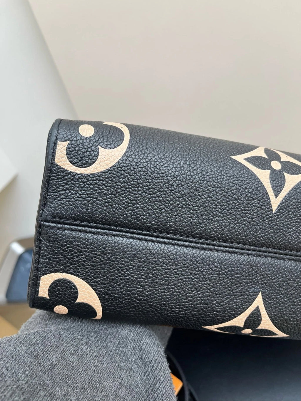 Louis Vuitton Onthego Black White Small Tote Bag For Women
