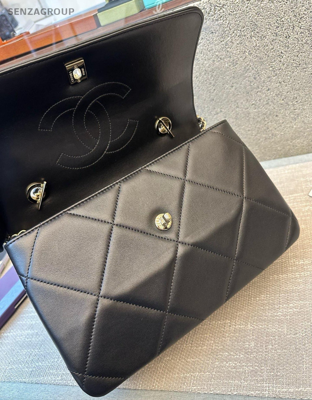 Chanel Trendy CC MM Top Handle Bag Chain Crossbody Black Gold Women Classic