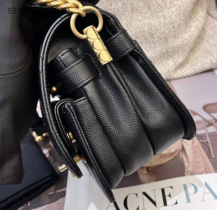 Chanel Diamond Chain Shoulder Bag Crossbody Black Gold Women Classic Fashion