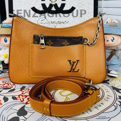 Louis Vuitton Marelle Chain Bag - Grain Calf Leather Crossbody Shoulder Bag