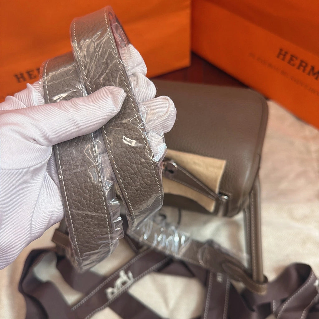 Hermes Lindy Mini TC Leather Top Handle Bag Shoulder Bag Gray Silver Women