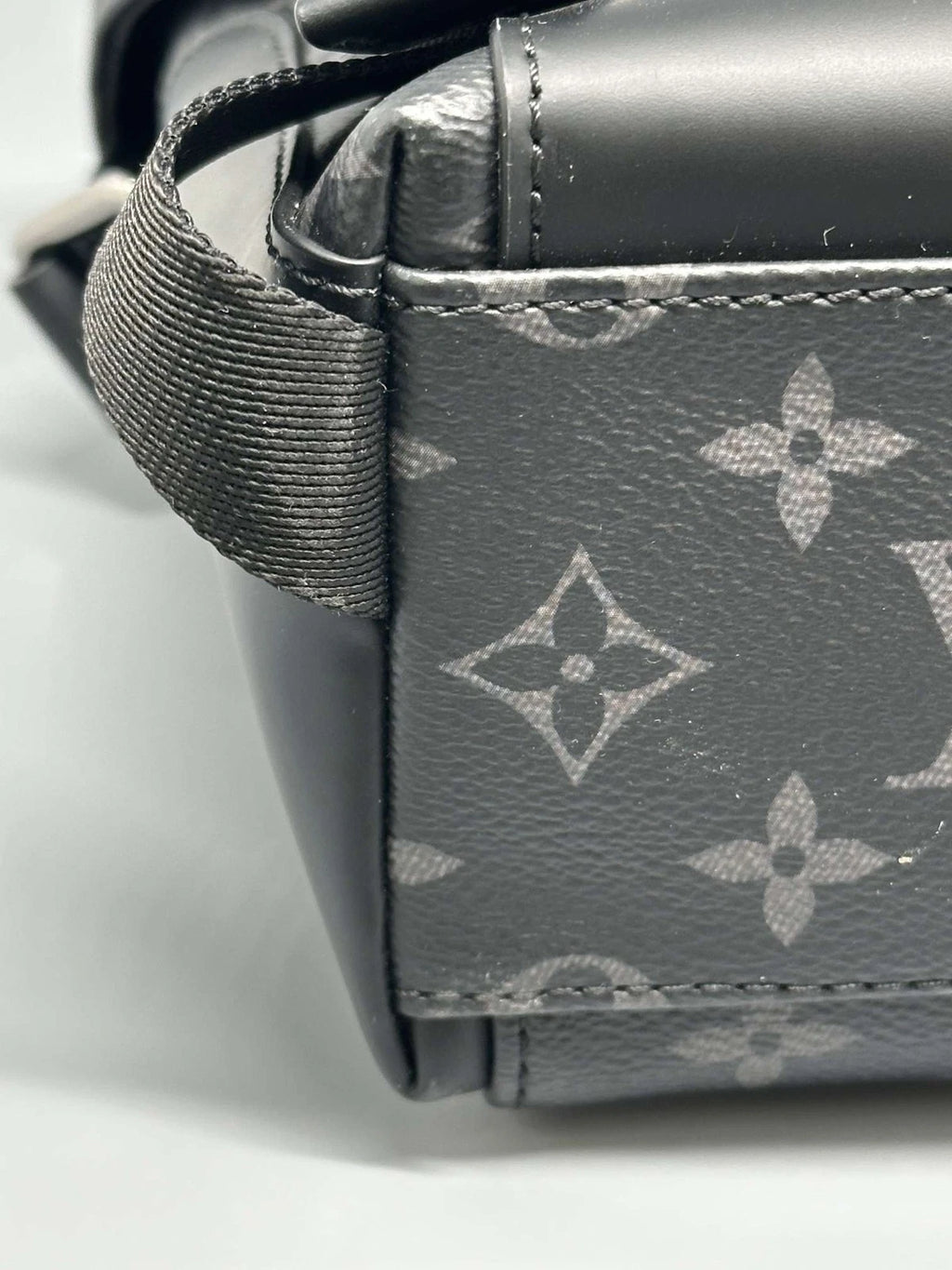 Louis Vuitton Small Voyager PM Messenger Crossbody Bag For Women