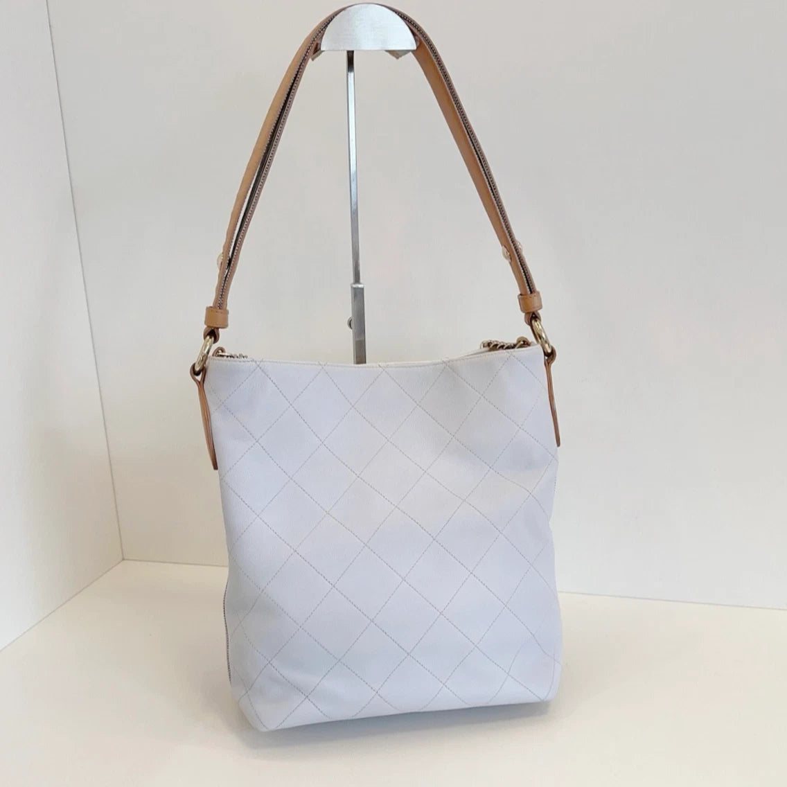 Chanel Calfskin Diamond Bucket Chain Shoulder Bag Crossbody White Gold Women