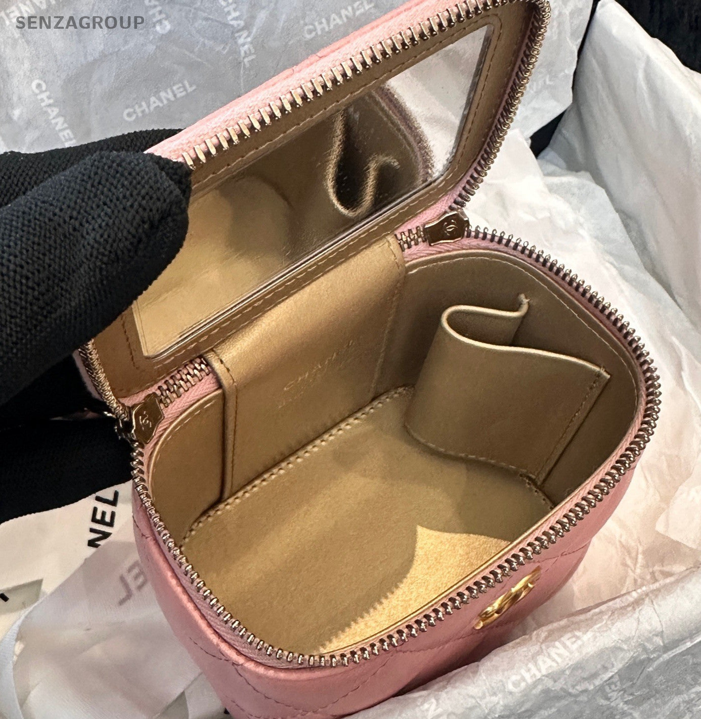 Chanel Vanity Case Chain Shoulder Bag Crossbody Pink Gold Women Diamond Fashion