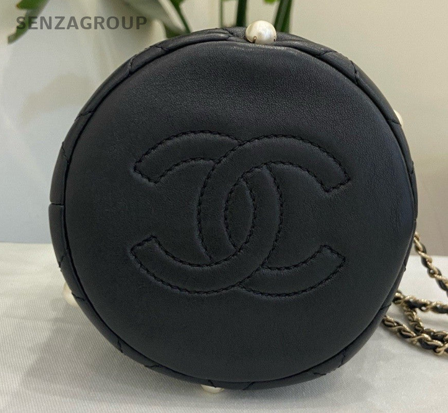 Chanel Lambskin Pearl Bucket Chain Shoulder Bag Crossbody Black Gold Women