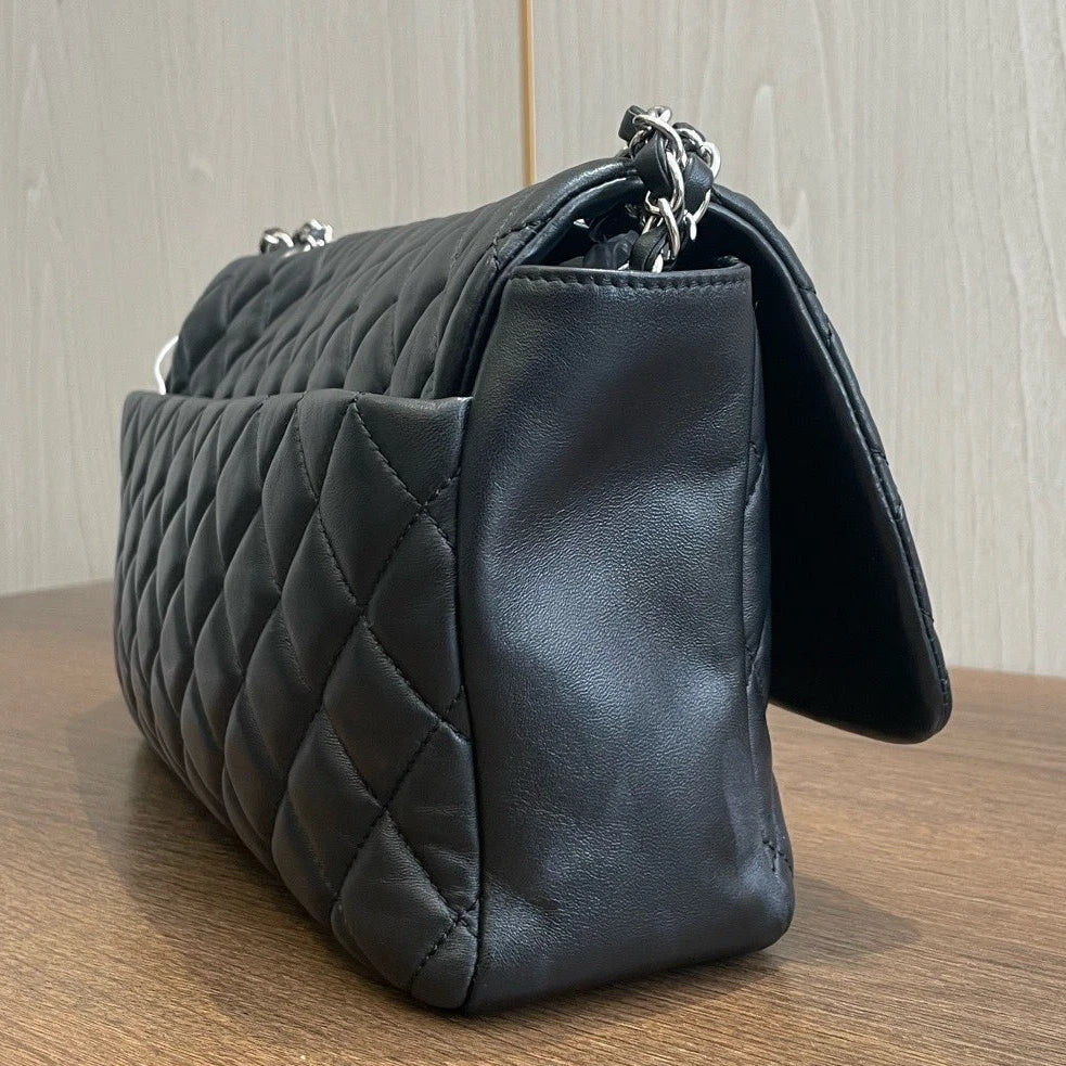 Chanel Classic Flap Diamond Black Chain Shoulder Bag Crossbody Silver Hardware