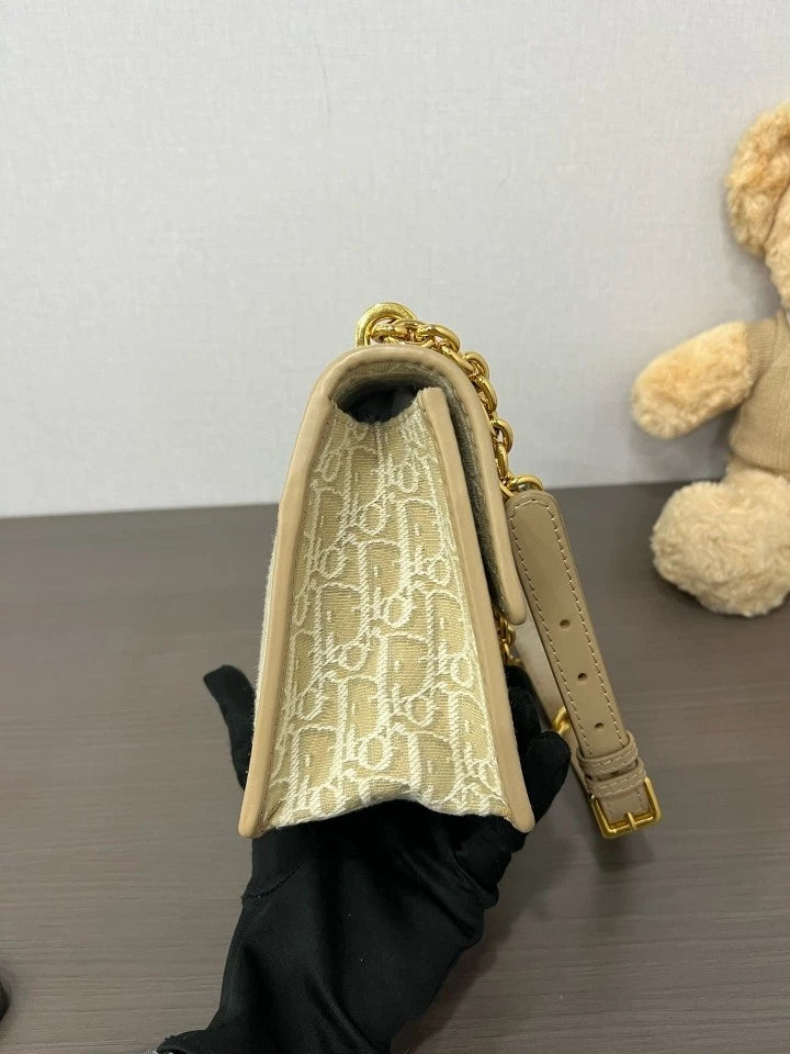 Authentic Dior Medium Montaigne30 Chain Shoulder Bag For Women