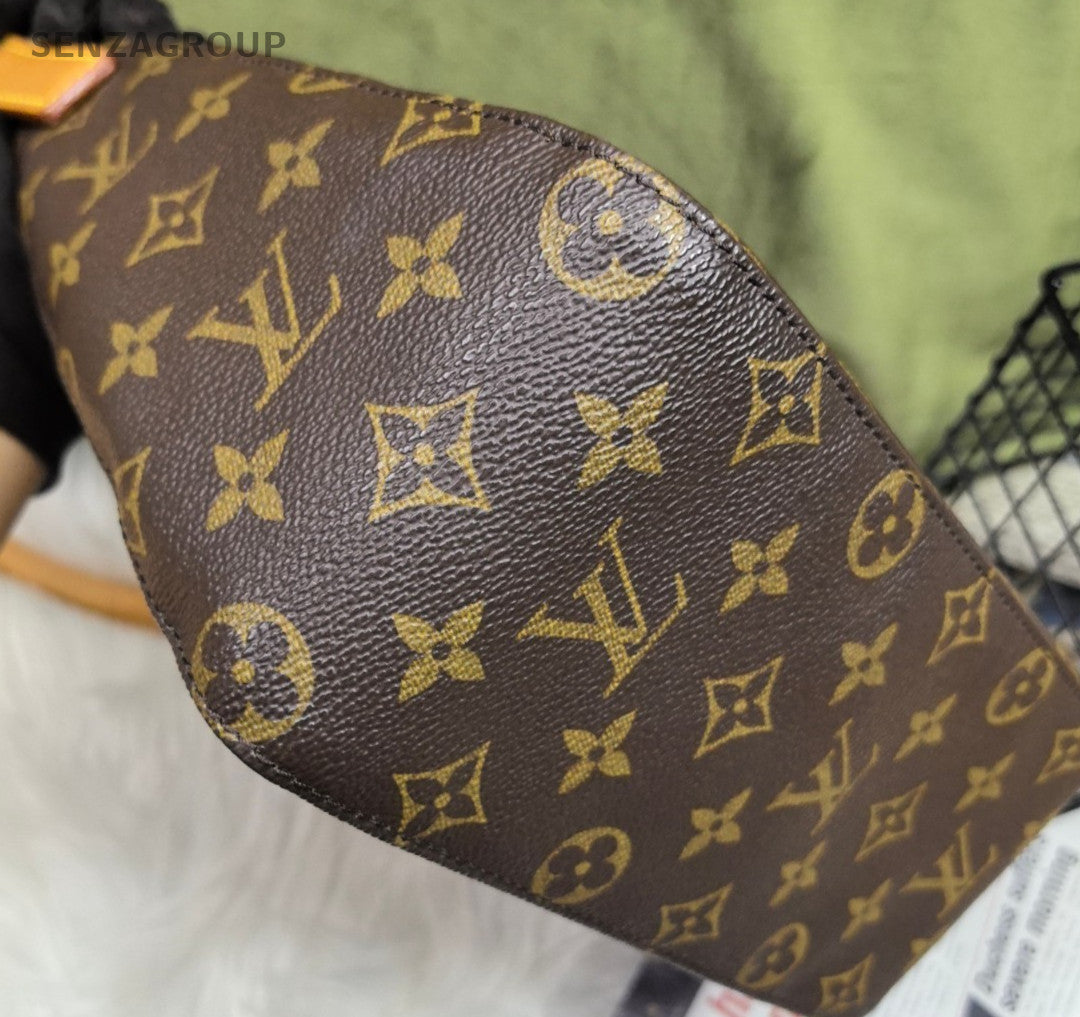 Louis Vuitton looping MM Monogram Shoulder Bag Brown Women