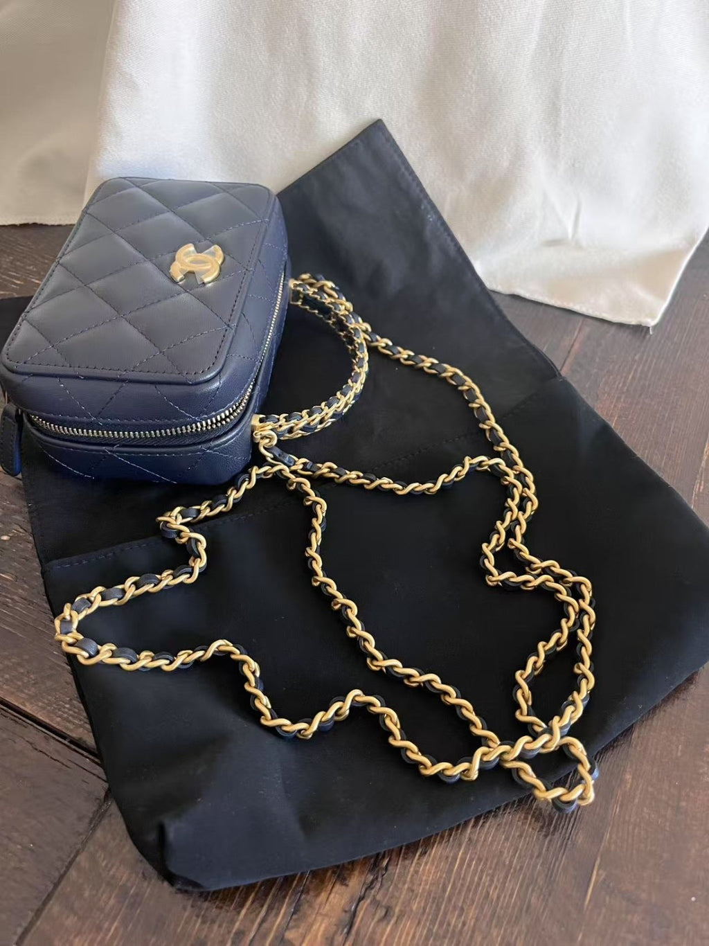 CHANEL 22K  Camera bag mini Top Handle Chain Strap Crossbody Brand NEW