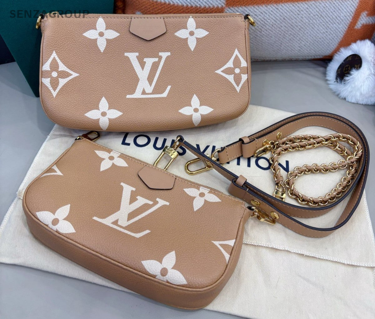 Louis Vuitton Monogram Chain Shoulder Bag Crossbody Beige Gold Women Classic
