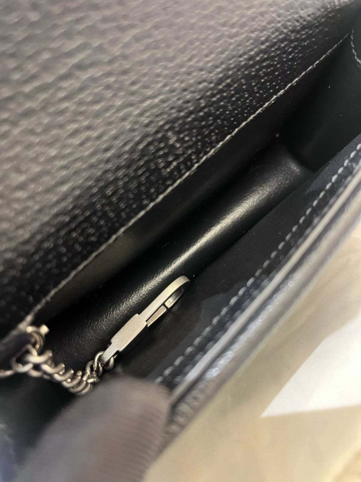 GUCCI Chain Mini Shoulder Bag Crossbody Black Silver Used Women Classic Designer