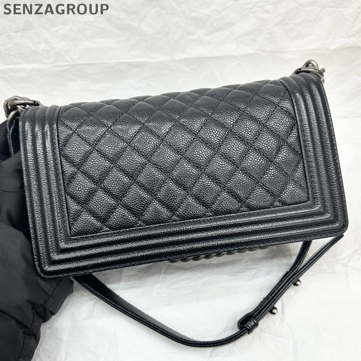 Chanel Black Silver Le Boy Medium Quilted Chain Shoulder Bag Classic