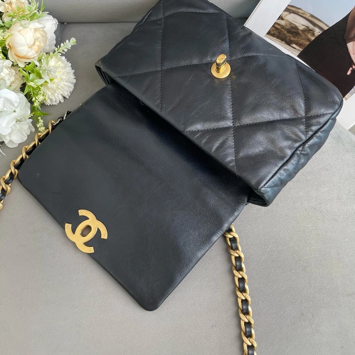 CHANEL 19Bag Small Black Gold Lambskin Shoulder Bag For Women