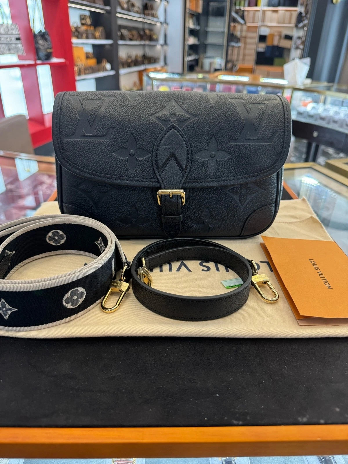 Louis Vuitton Black Full Leather Baguette Shoulder Bag For Women