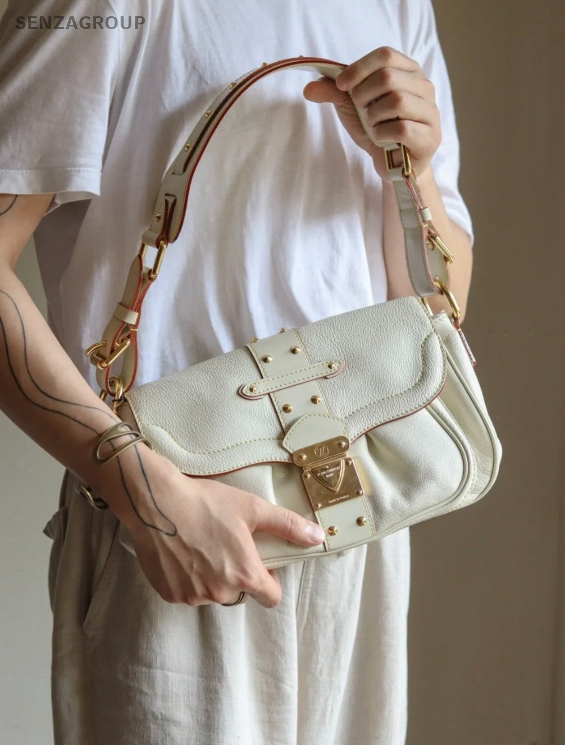 Louis Vuitton Suhali Cream White Shoulder Handbag Women White Gold