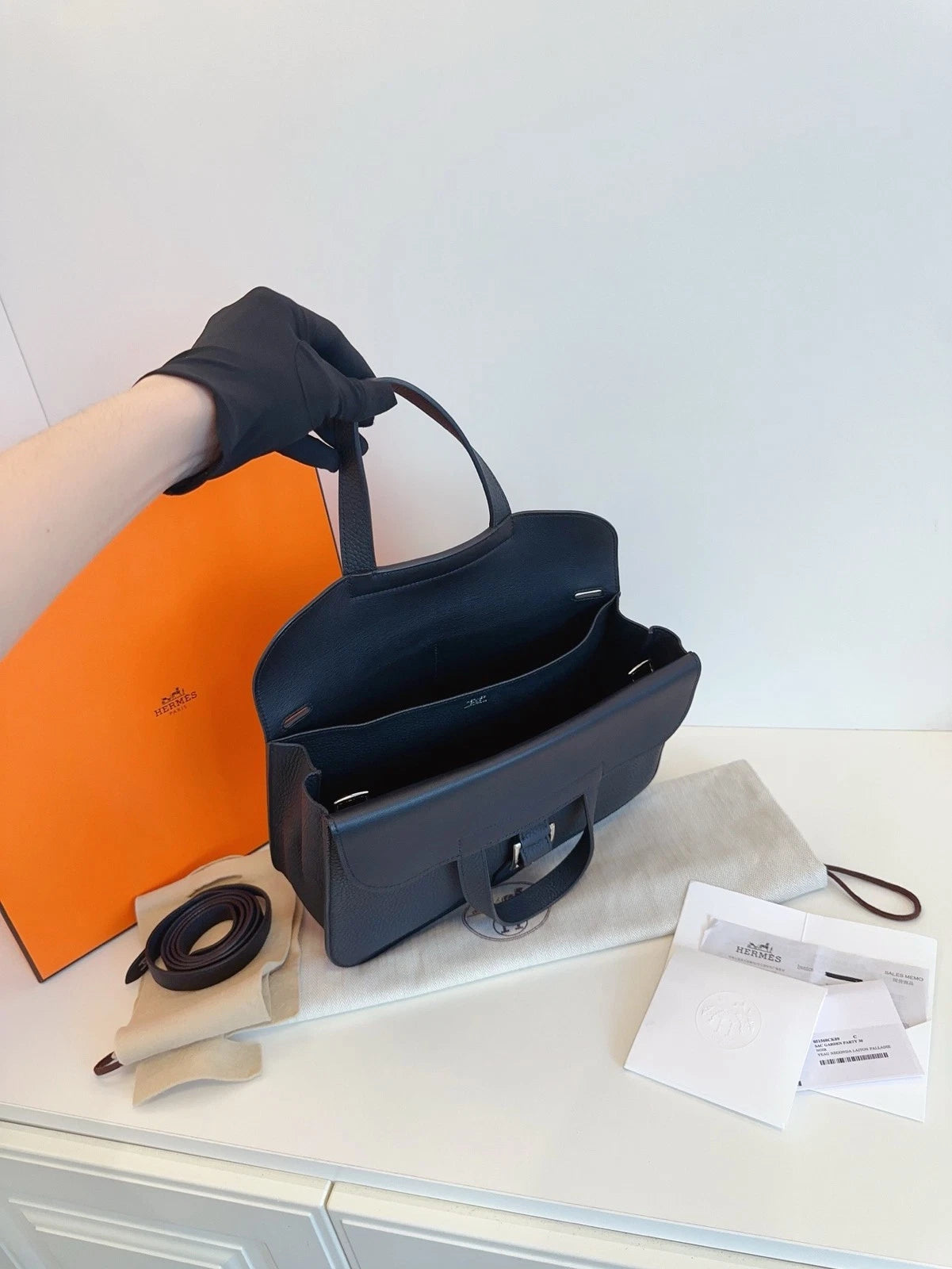 Hermès Halzan 31 Messenger Crossbody Bag Multi-Function<wbr/>al Daily Black