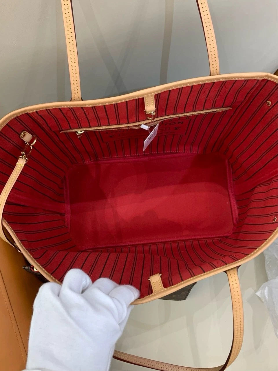 Louis Vuitton Neverfull Monogram Canvas Medium Tote Bag For Women
