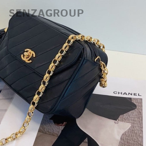 Chanel Vintage 2Way Chain Shoulder Bag Crossbody Black Gold Women Classic