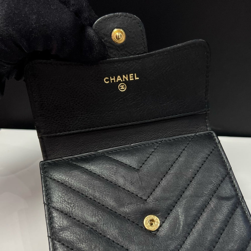 Chanel Black Gold V-Stitch Clutch Wallet Classic Women's