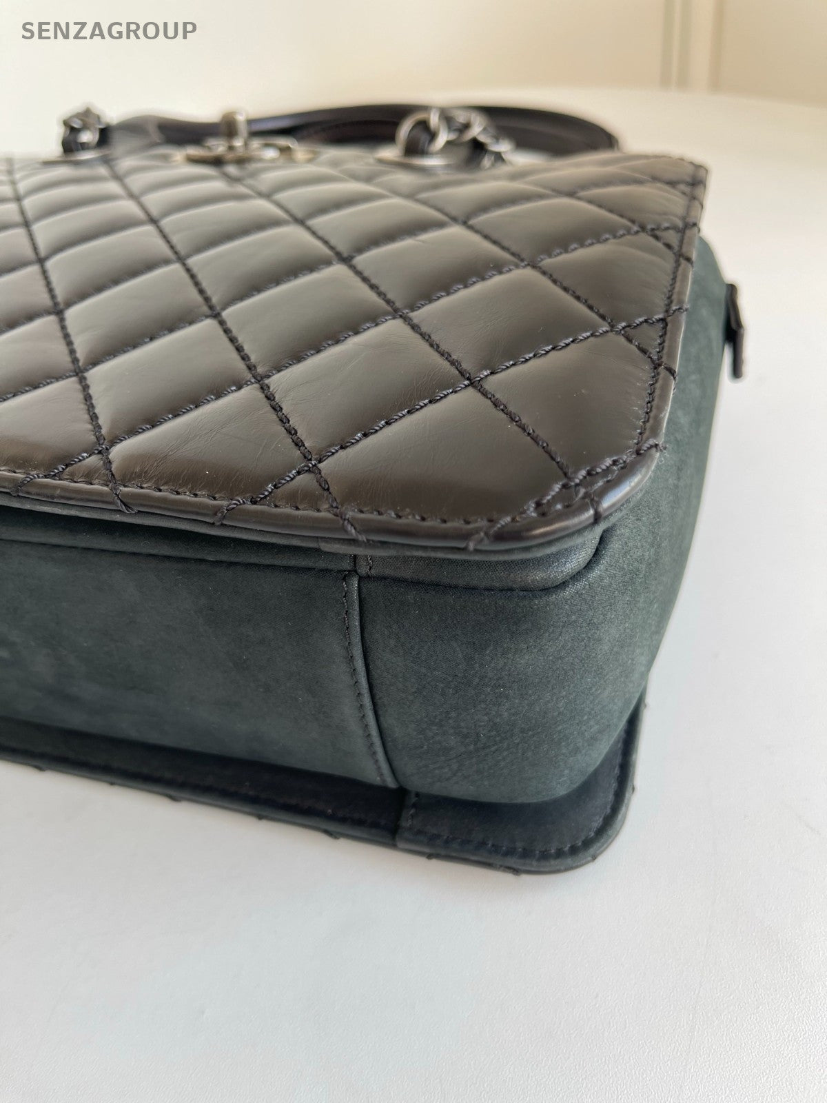 CHANEL Briefcase Calfskin Oil waxed leather Top Handle Chain Shoulder bag Black