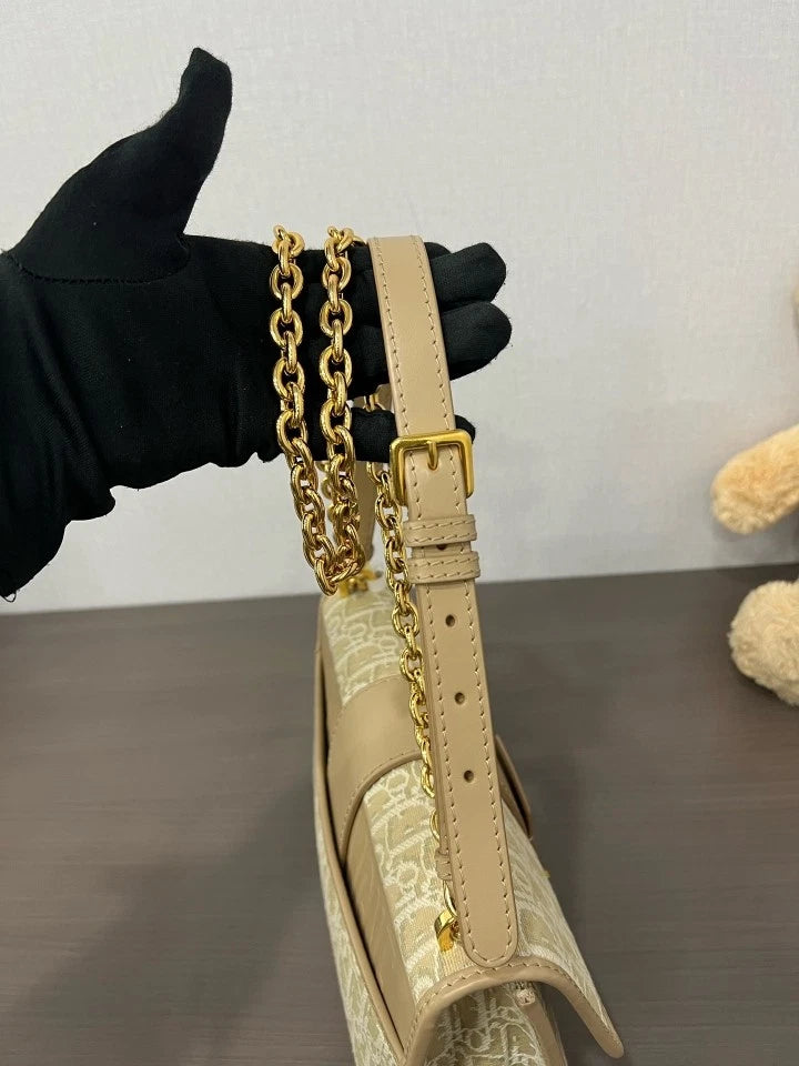 Authentic Dior Medium Montaigne30 Chain Shoulder Bag For Women