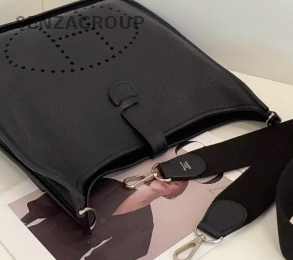 Hermes Evelyne29 Shoulder Bag Crossbody Black Silver Unisex Adults Classic