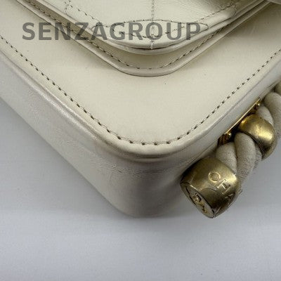 Chanel Quilted Calfskin Chain Shoulder Crossbody Bag Women's White Gold