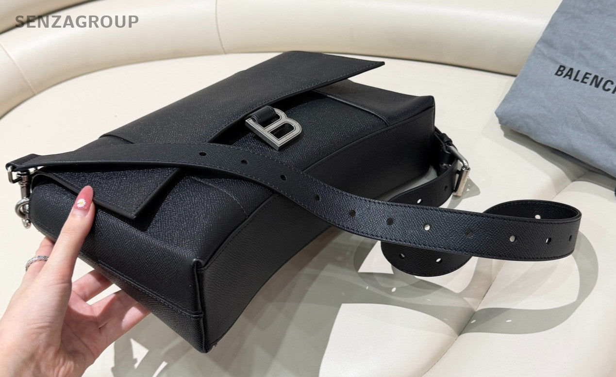 Balenciaga DownTown All leather Shoulder bag Black Silver Classic