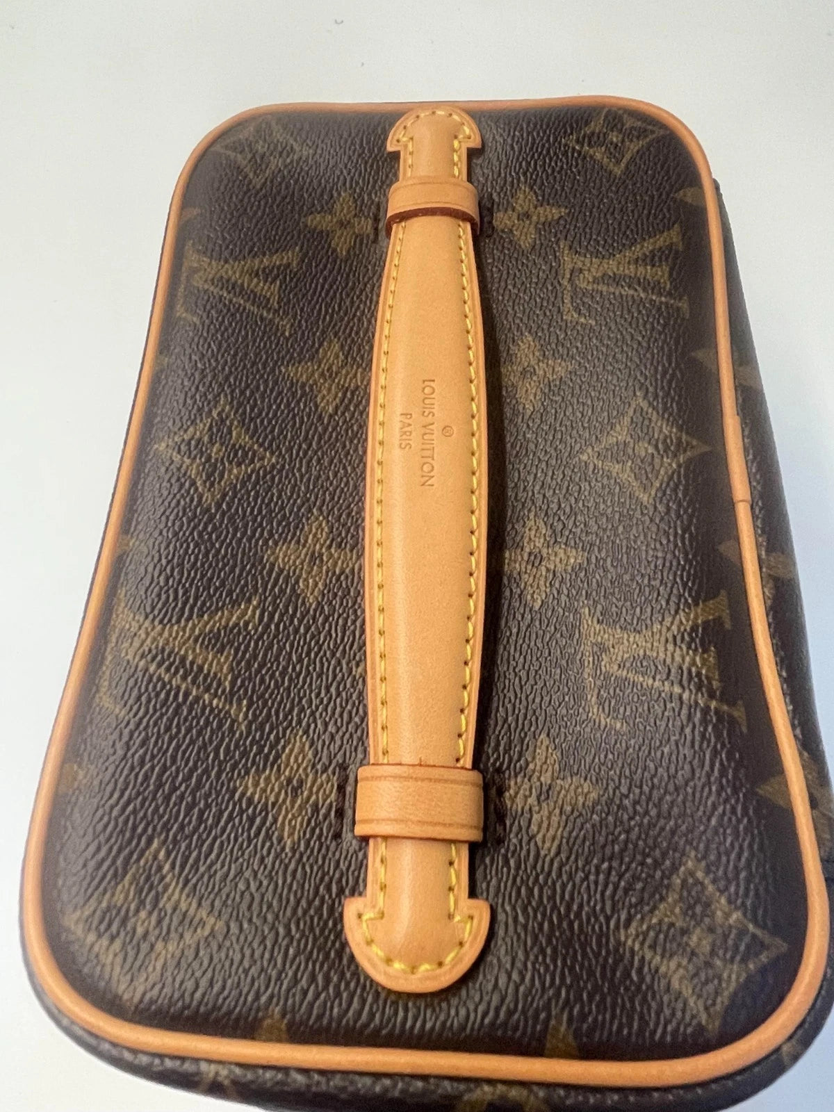 SJ0001 XP02053 LOUIS VUITTON nice mini vanity case
