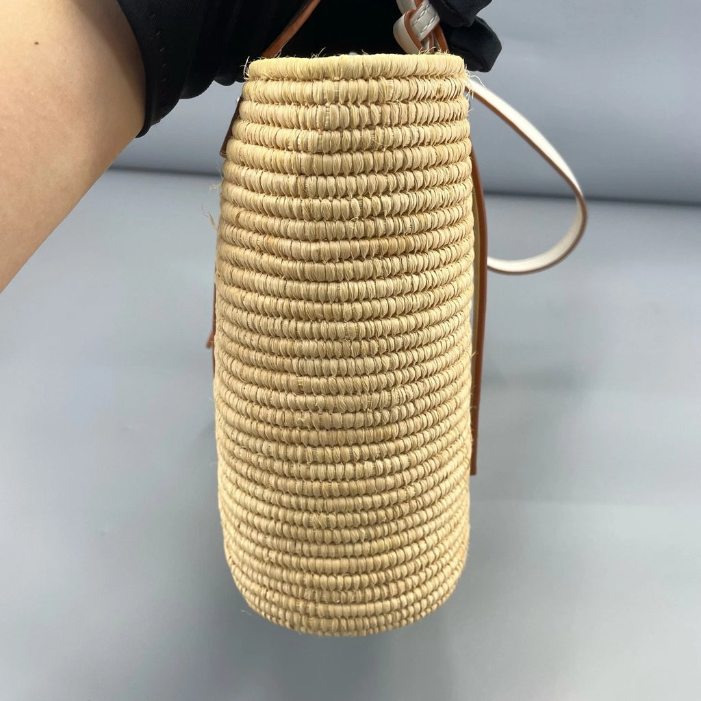 Loewe White Straw Shoulder Handbag for Women