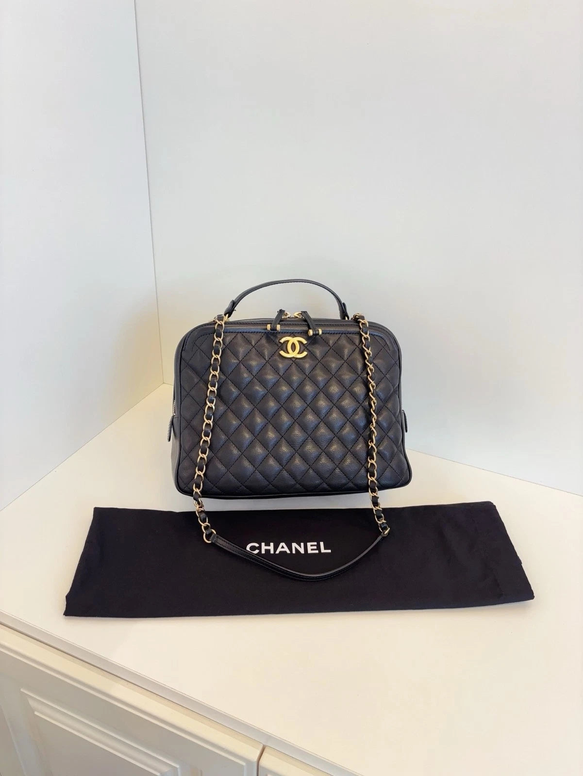 Chanel Vanity Case Top Handle Bag Women's Handbag Black Caviar Gold Chain