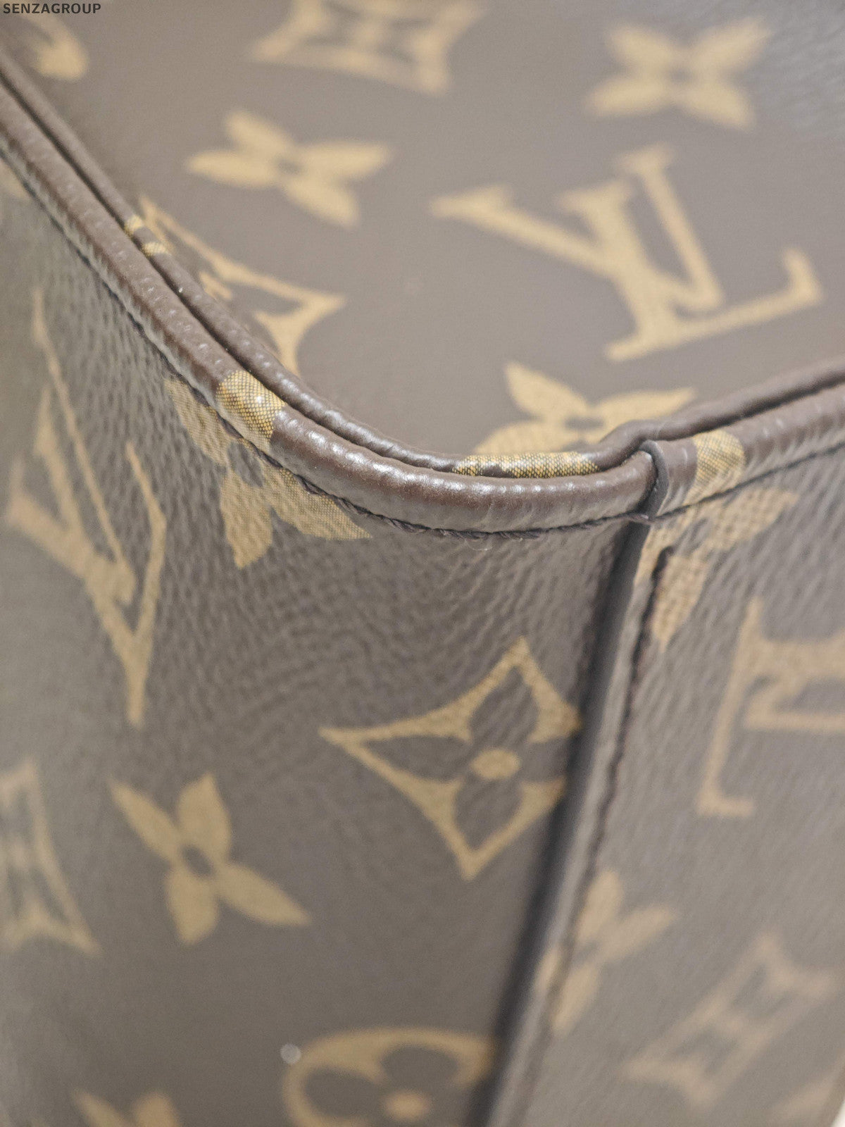 Louis Vuitton Sac Plat BB Monogram Crossbody Bag for Women