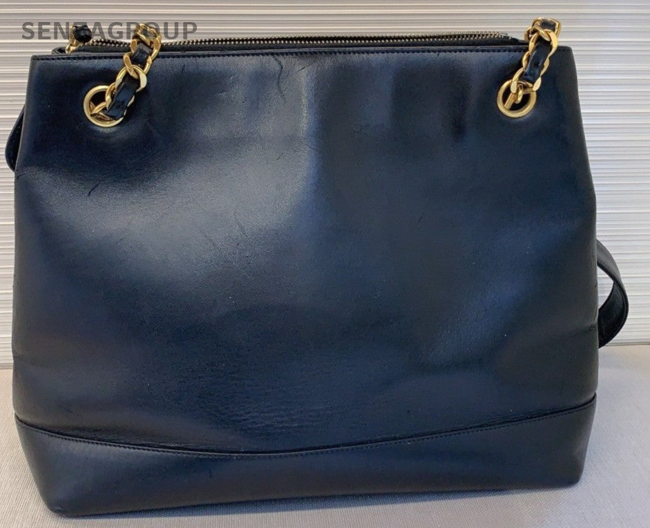 CHANEL CC logo Black gold Shoulder Handbag