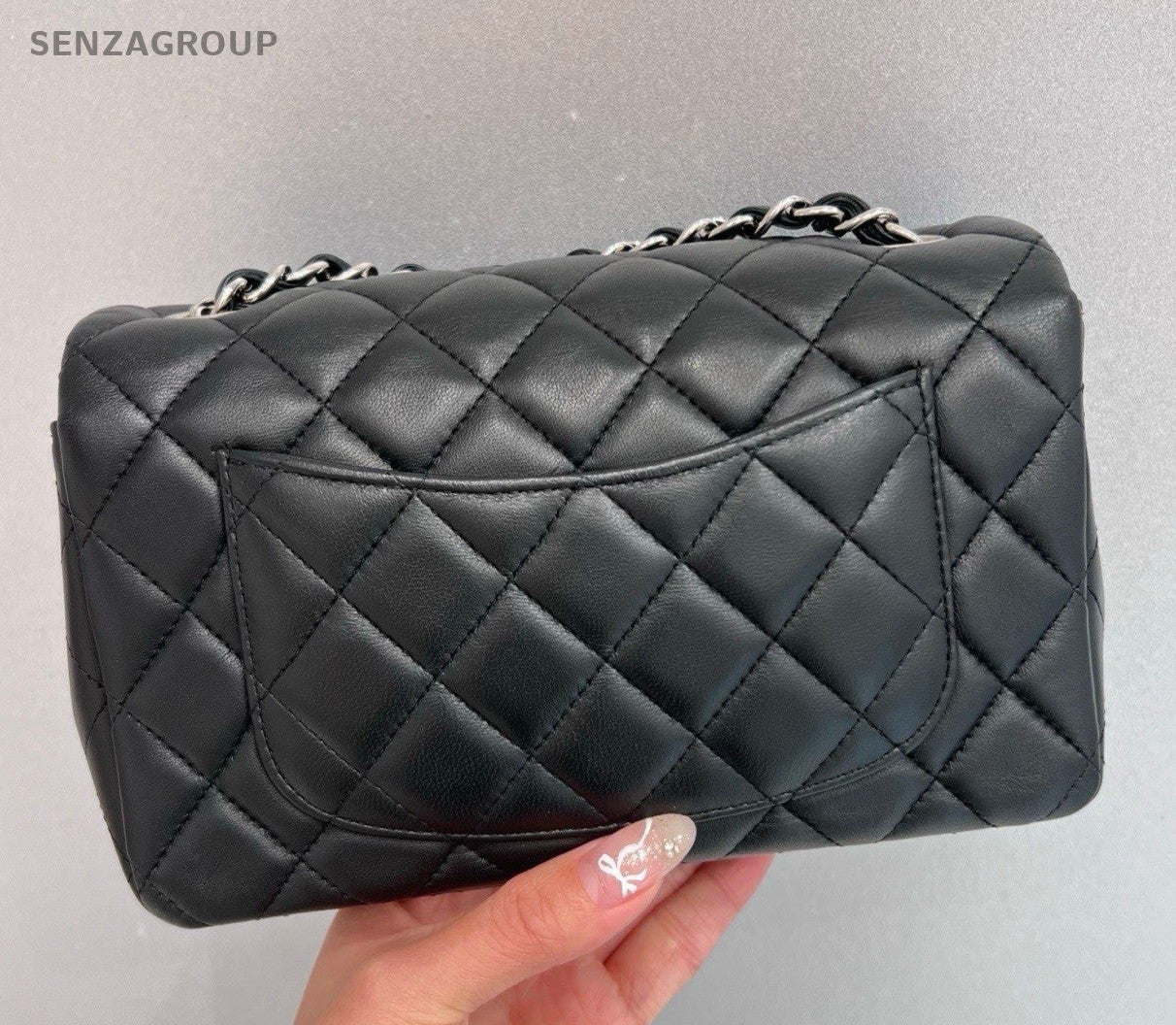 Chanel Classic Flap Mini Chain Shoulder Bag Crossbody Black Silver Women Fashion