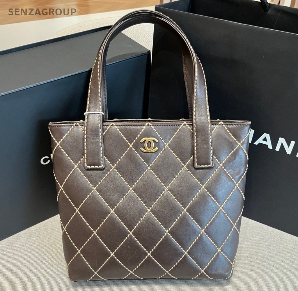 Chanel Diamond Vintage Shoulder Bag Brown Gold Used Women Classic Fashion