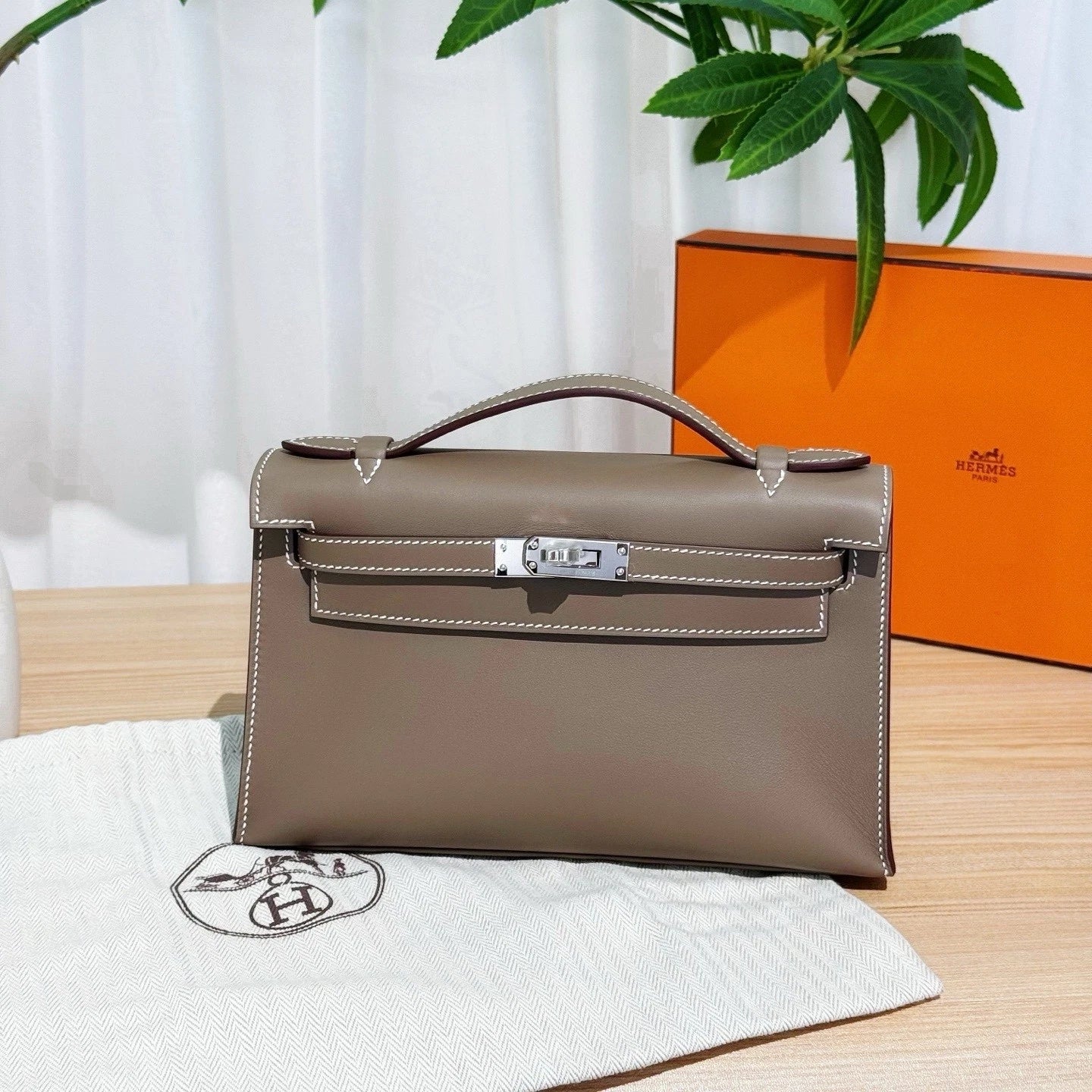 Hermes Minikelly Swift Leather Gray Silver Hardware Handbag For Women