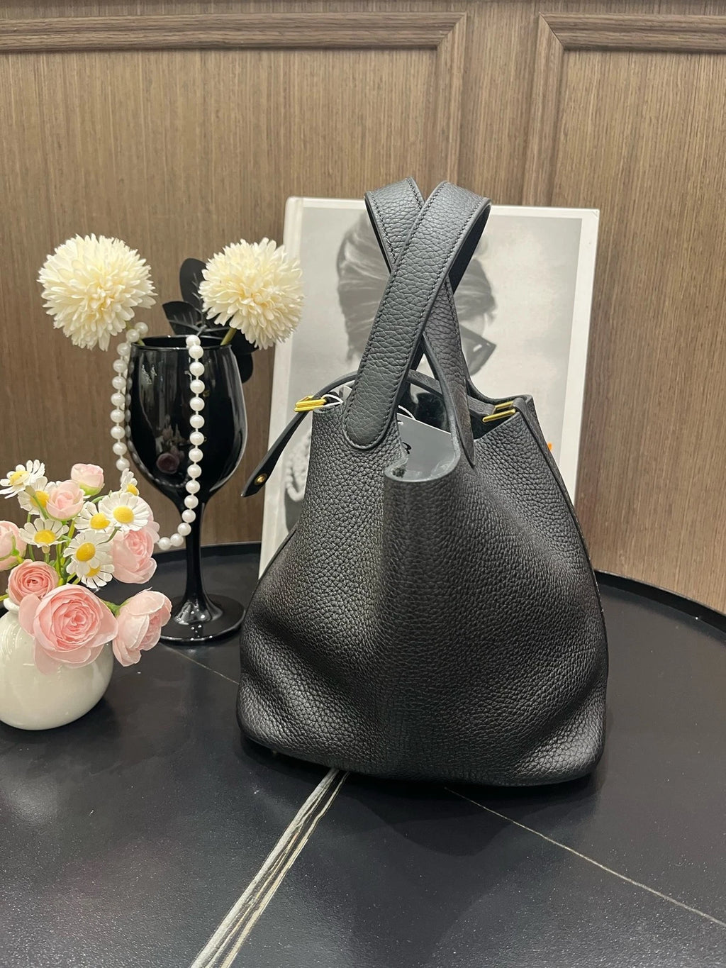 Hermes Black Leather Picotin18 Gold Hardware Bucket Bag For Women