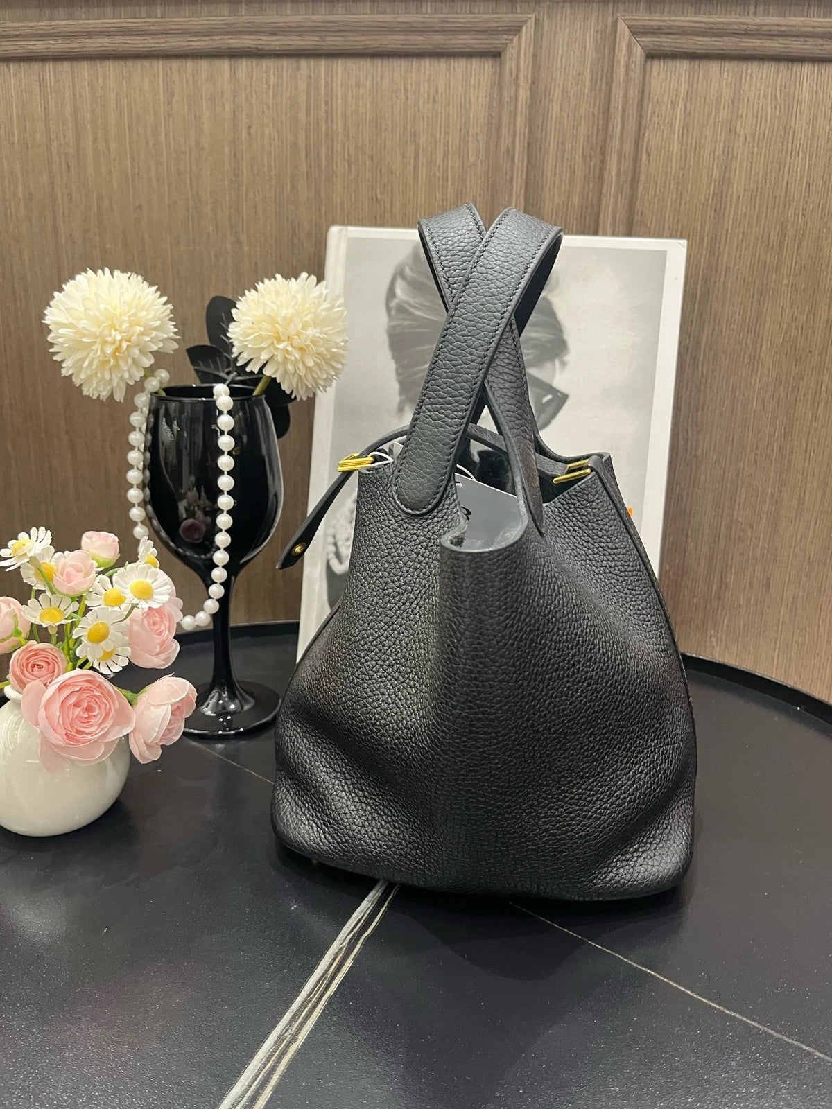 Hermes Black Leather Picotin18 Gold Hardware Bucket Bag For Women