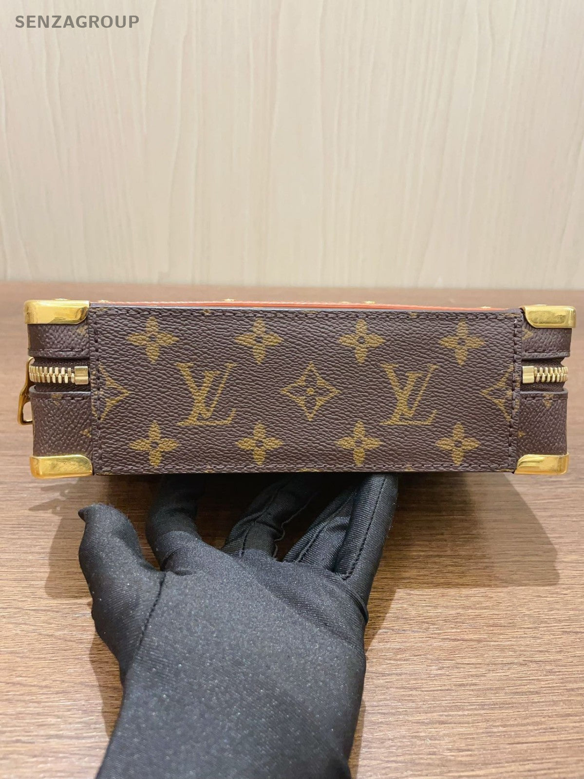 sj0001 Louis Vuitton canvas lv x NBA  Handle Trunk