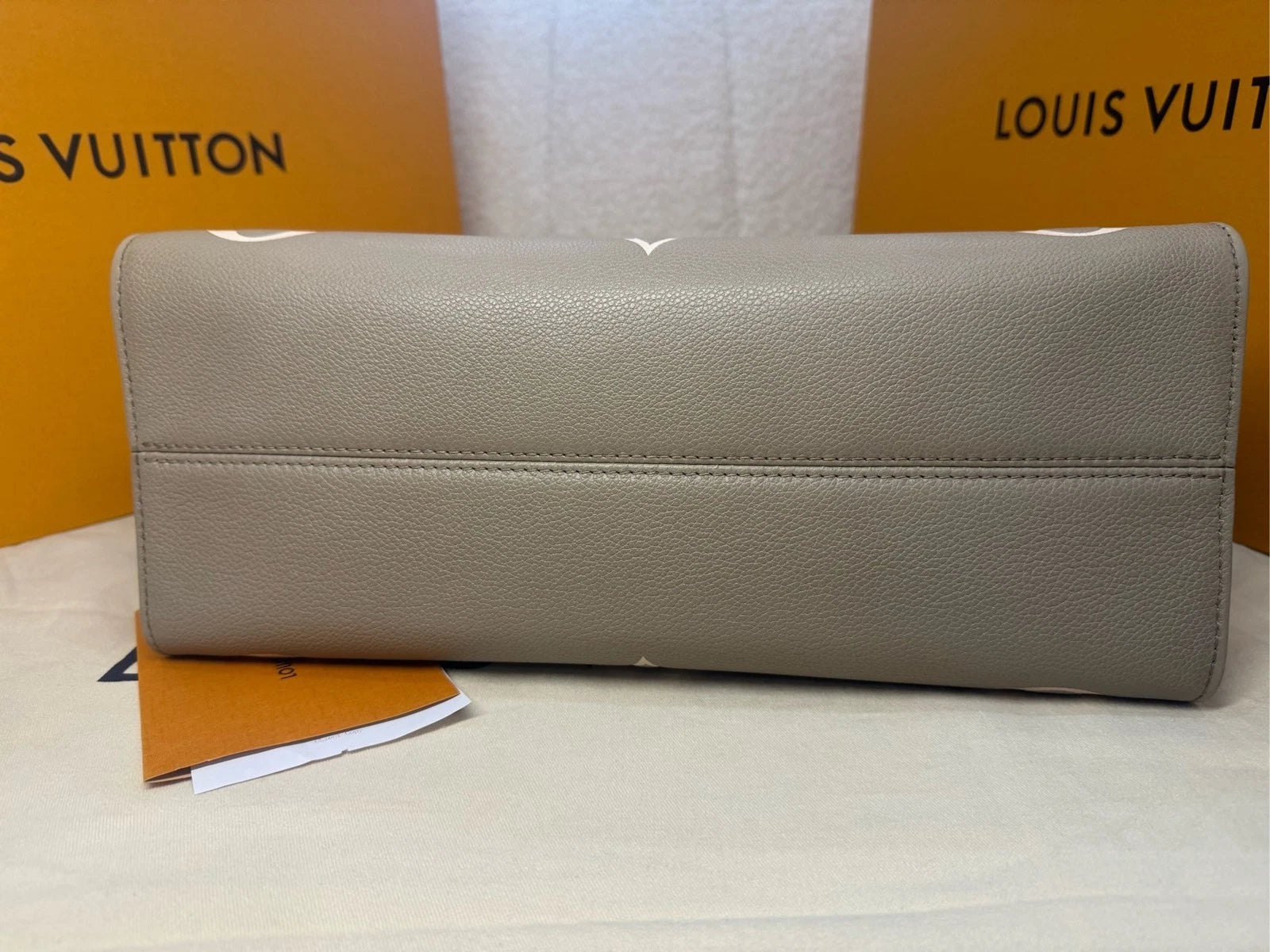Louis Vuitton Onthego Medium Gray Tote Bag For Women