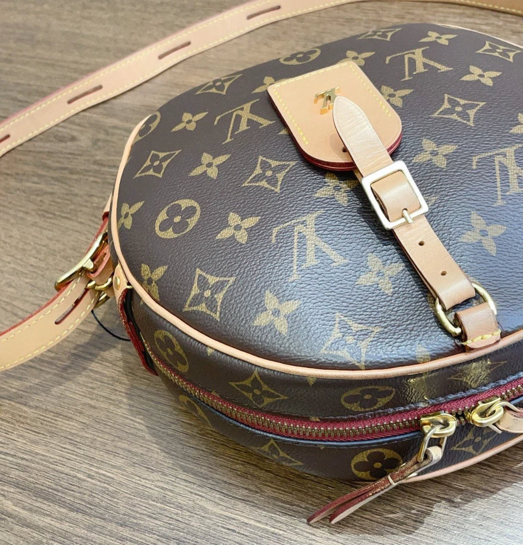 Louis Vuitton Boite Chapeau Souple Monogram GM Shoulder Bag Crossbody Bag Women