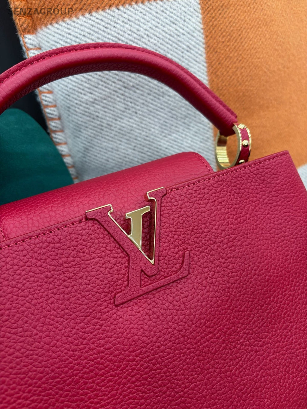Louis Vuitton Capucines MM Top Handle Bag Crossbody Red Gold Women Classic