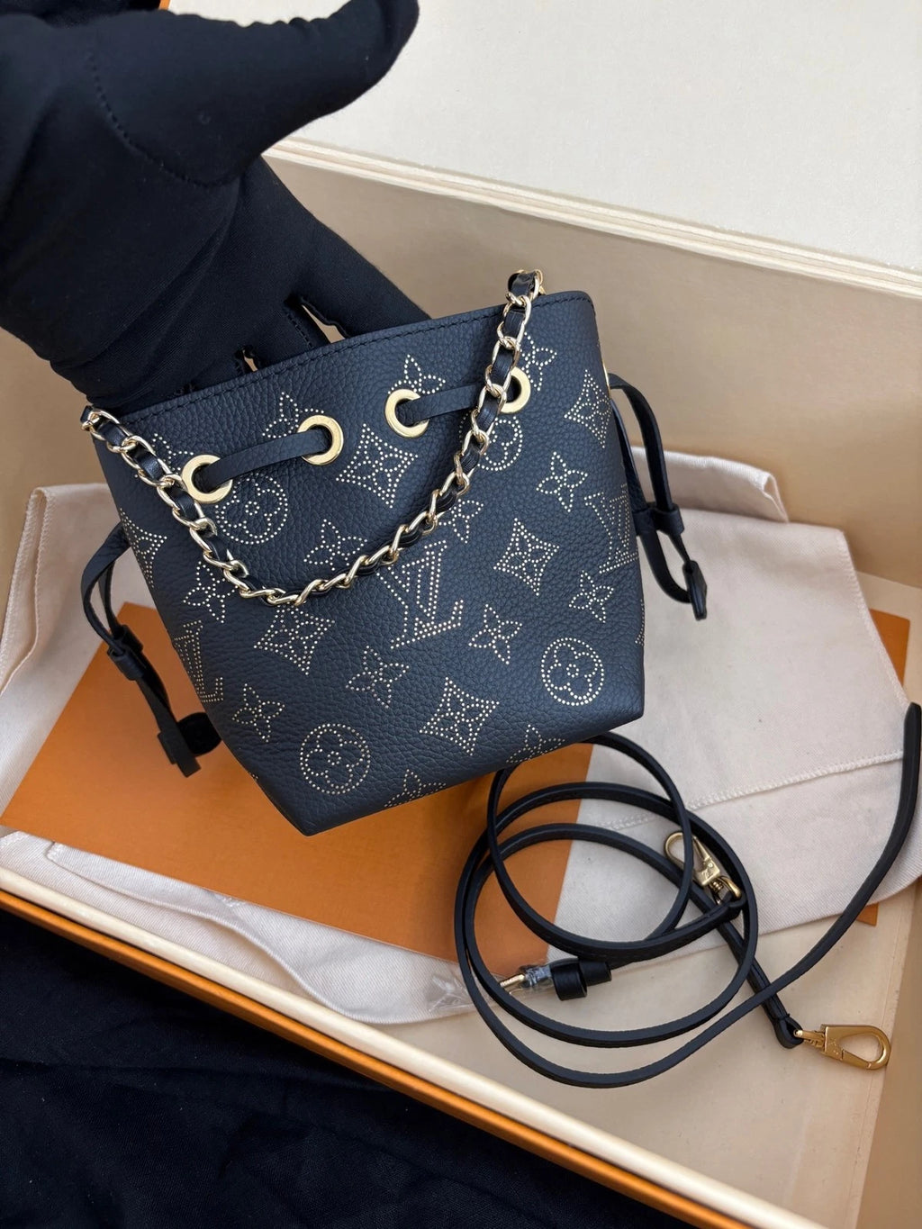 Louis Vuitton Black Gold Pico Bella Handbag Shoulder Crossbody For Women