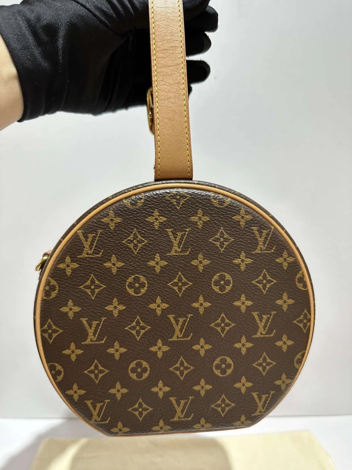 Louis Vuitton Boite Chapeau Monogram Vintage Round Box Crossbody
