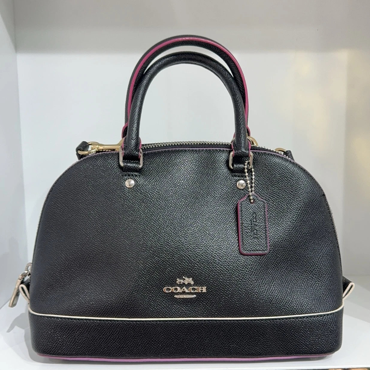Coach Black Leather Sierra Dome Crossbody Handbag For Women